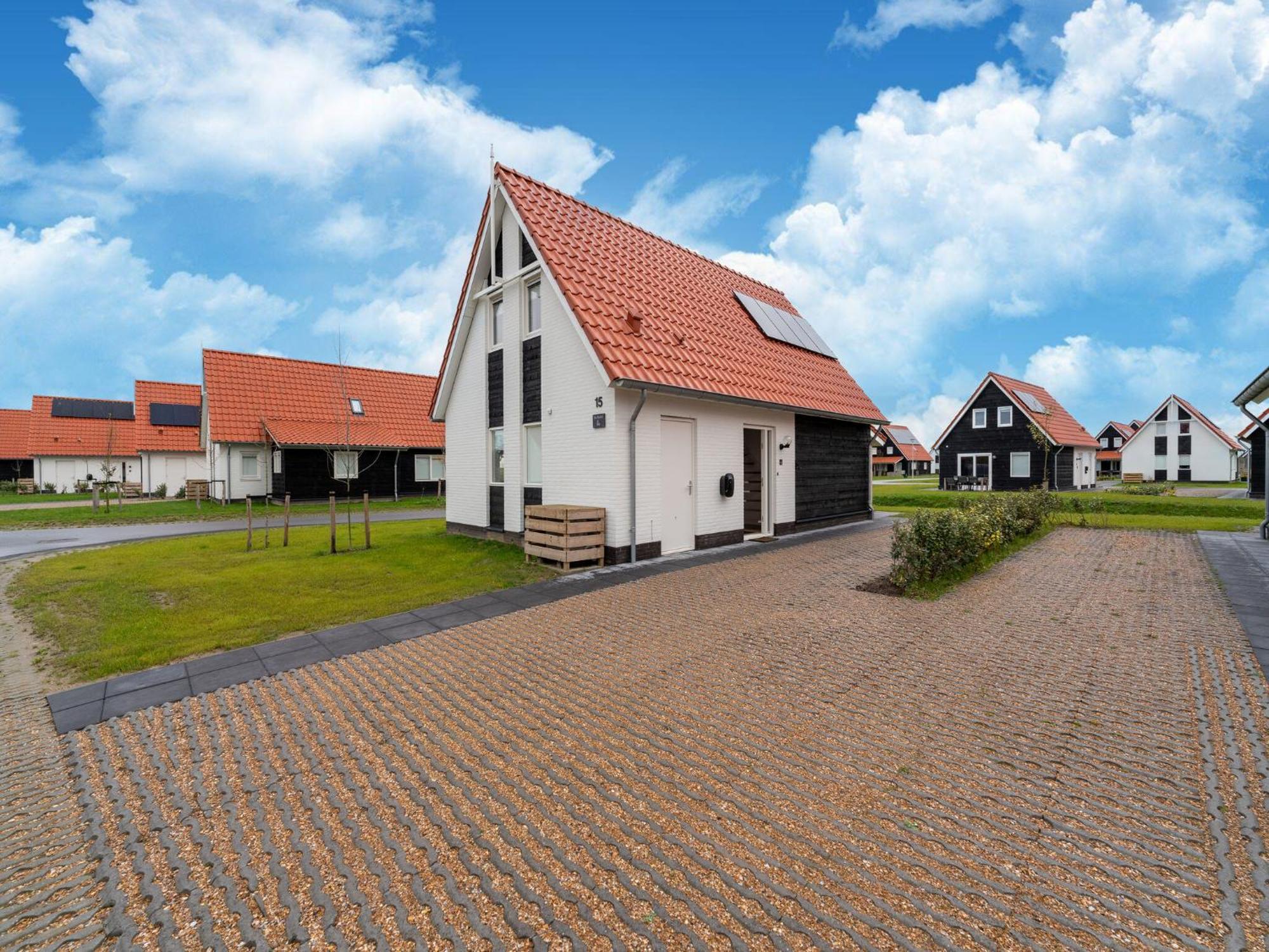 Modern Holiday Home In Scherpenisse With Garden Buitenkant foto